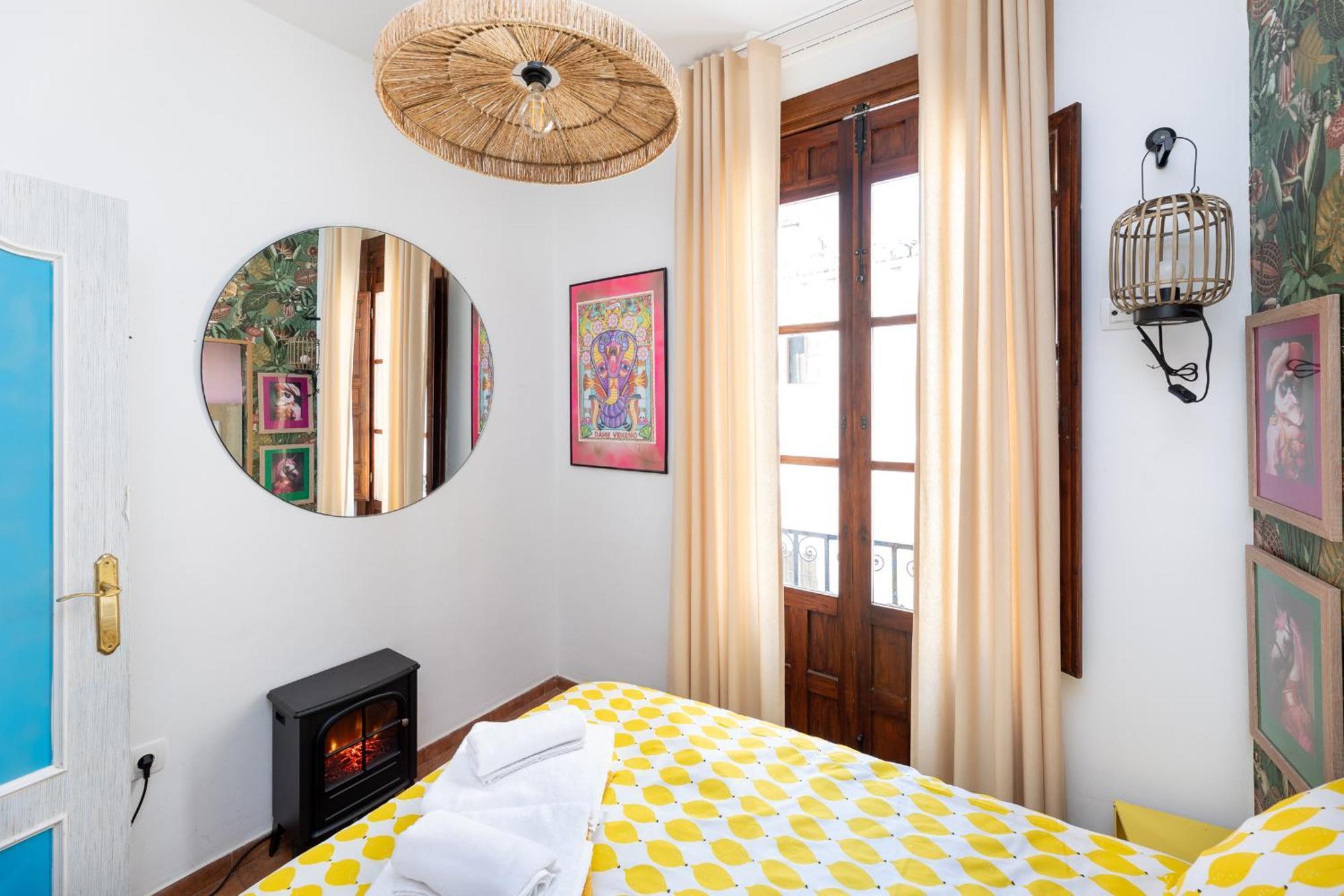 Apartamentos - Pinksparrow - Granada Pokoj fotografie