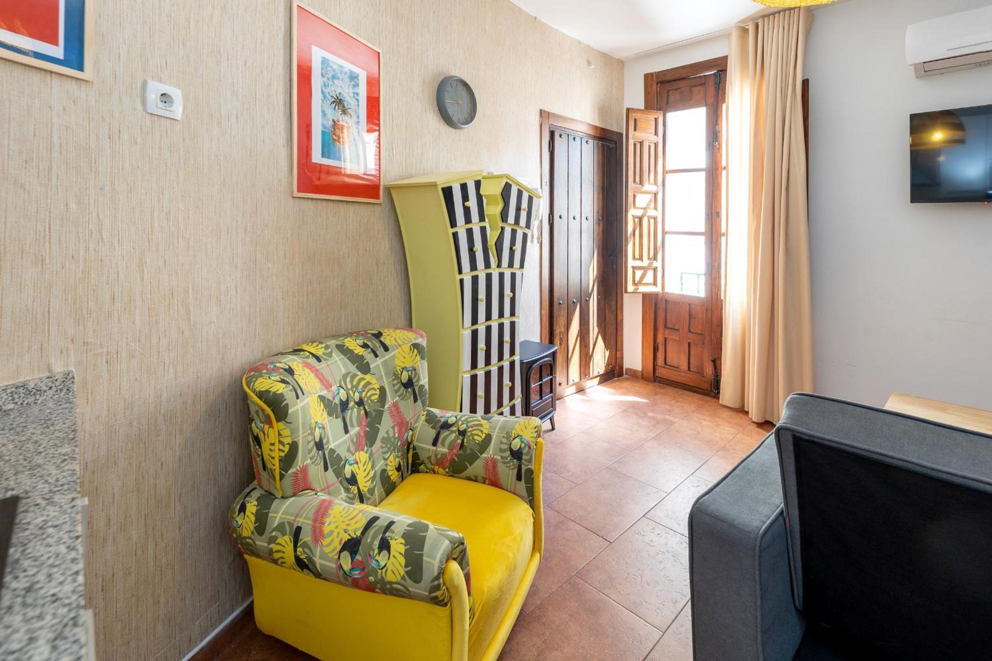 Apartamentos - Pinksparrow - Granada Pokoj fotografie